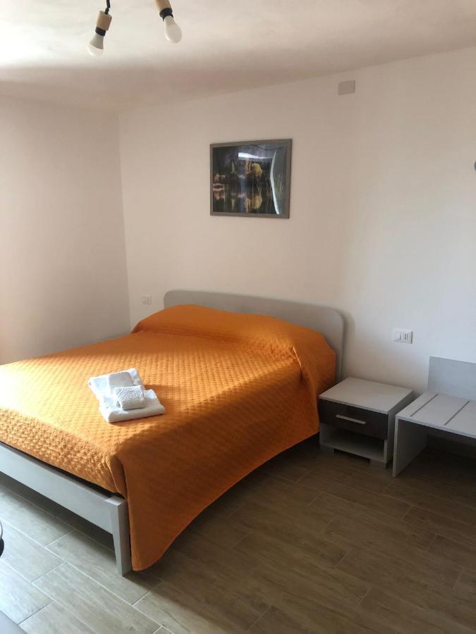 ペトラリーア・ソプラーナ La Casa Del Borgo Bed & Breakfast エクステリア 写真